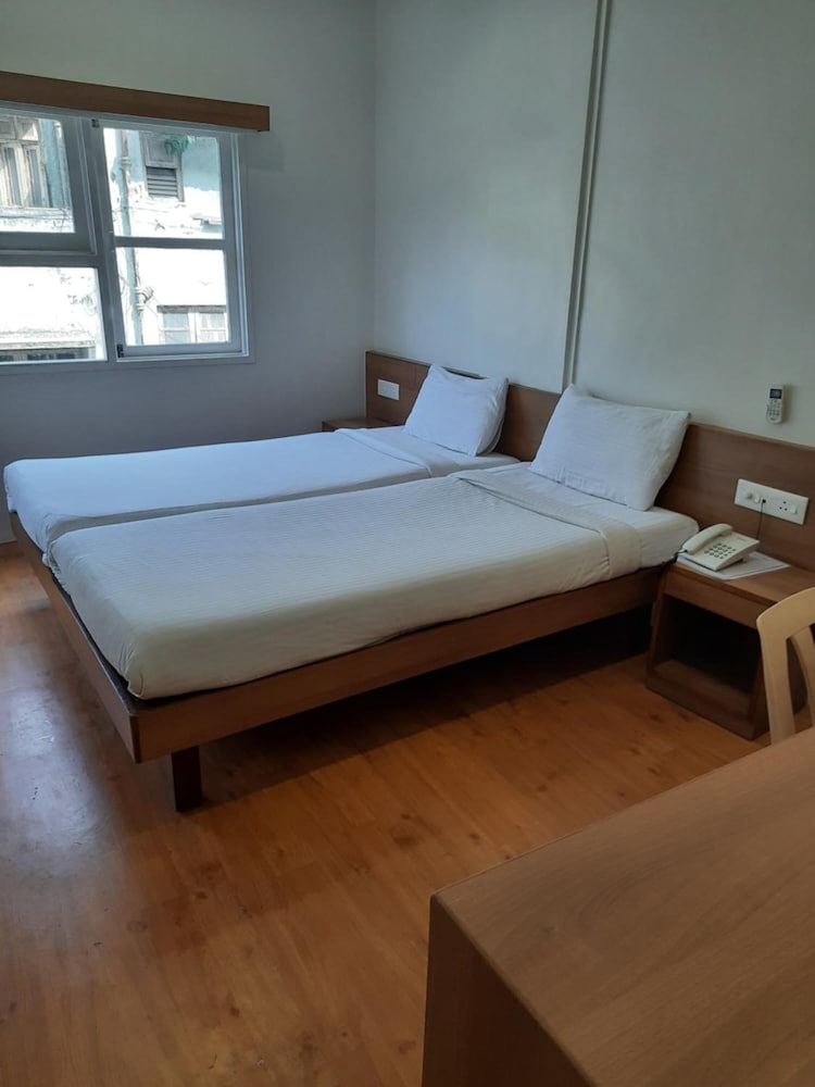 Hotel Bhooshan 12/30