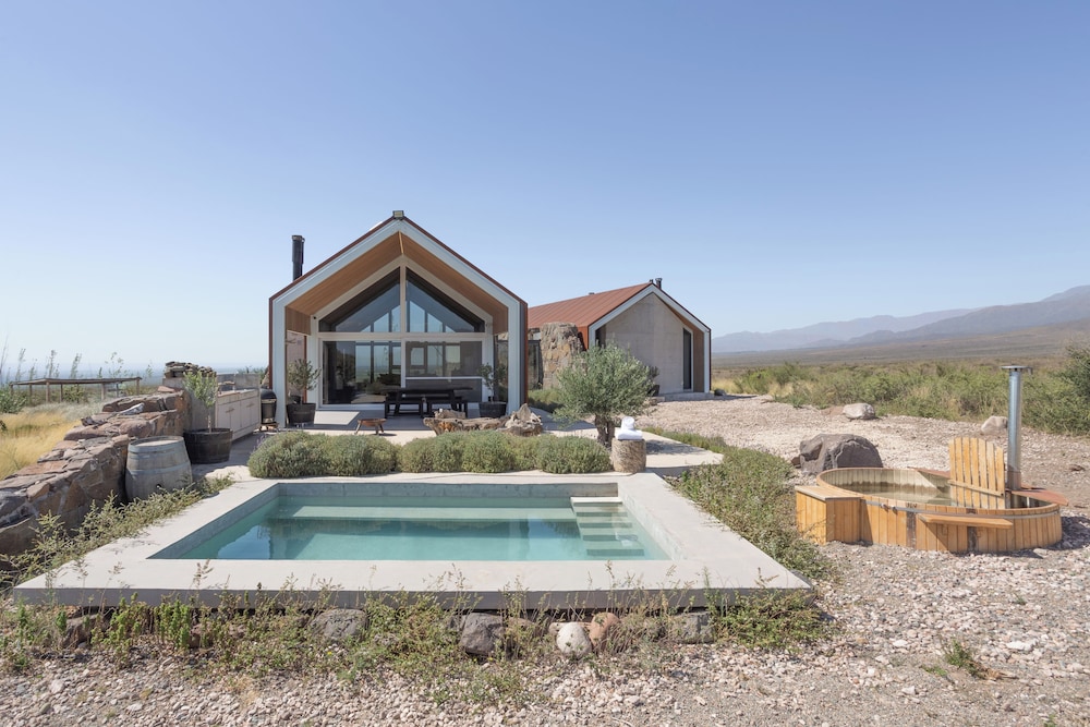 Casa de Uco Vineyards Wine Hotel 70/74