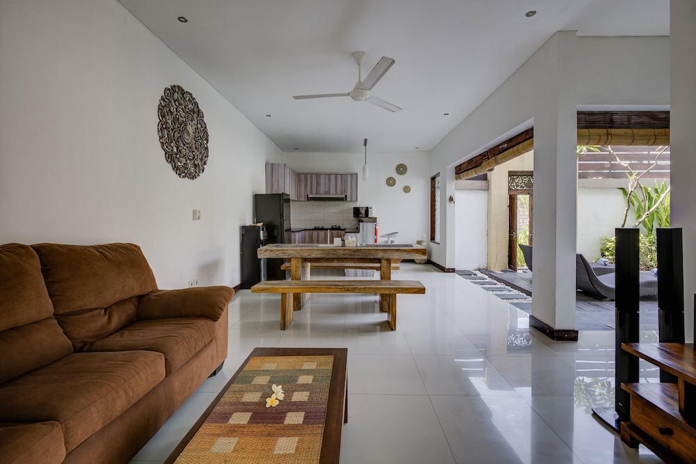 Villa Raka 32/50