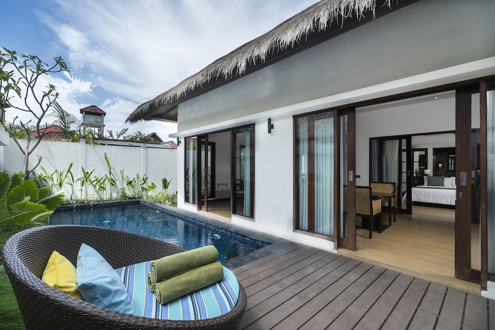 Lembongan Beach Club in Lembongan Island