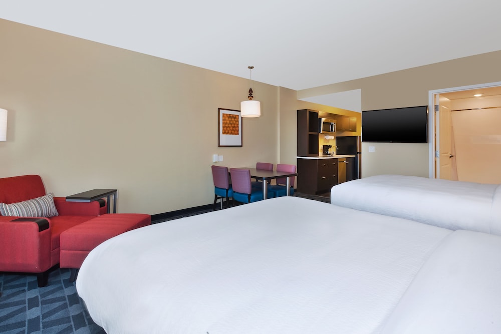 TownePlace Suites by Marriott Grand Rapids Airport Southeast 11/48