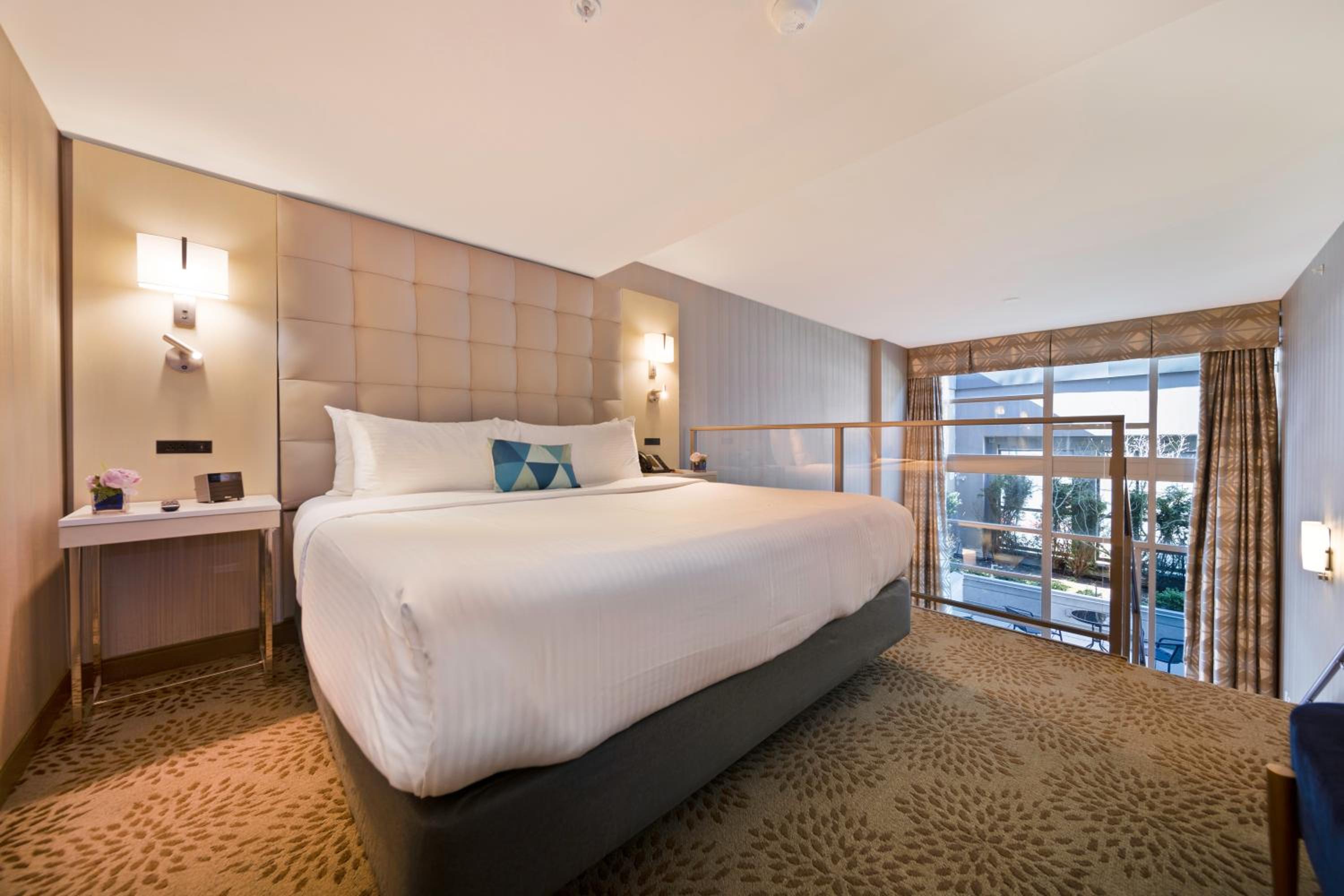 Loft, Suite