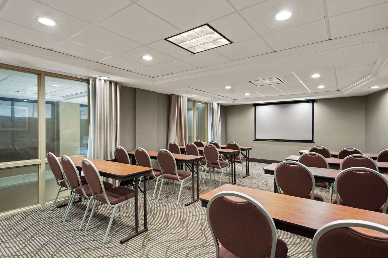 Comfort Suites Hummelstown Hershey 33/40