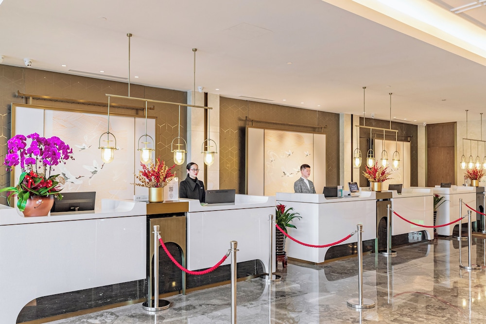 Yidu Jinling Grand Hotel 8/50