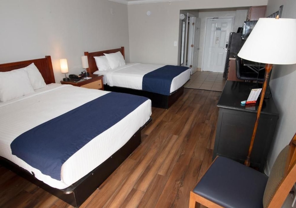Aqua Beach Inn 21/53