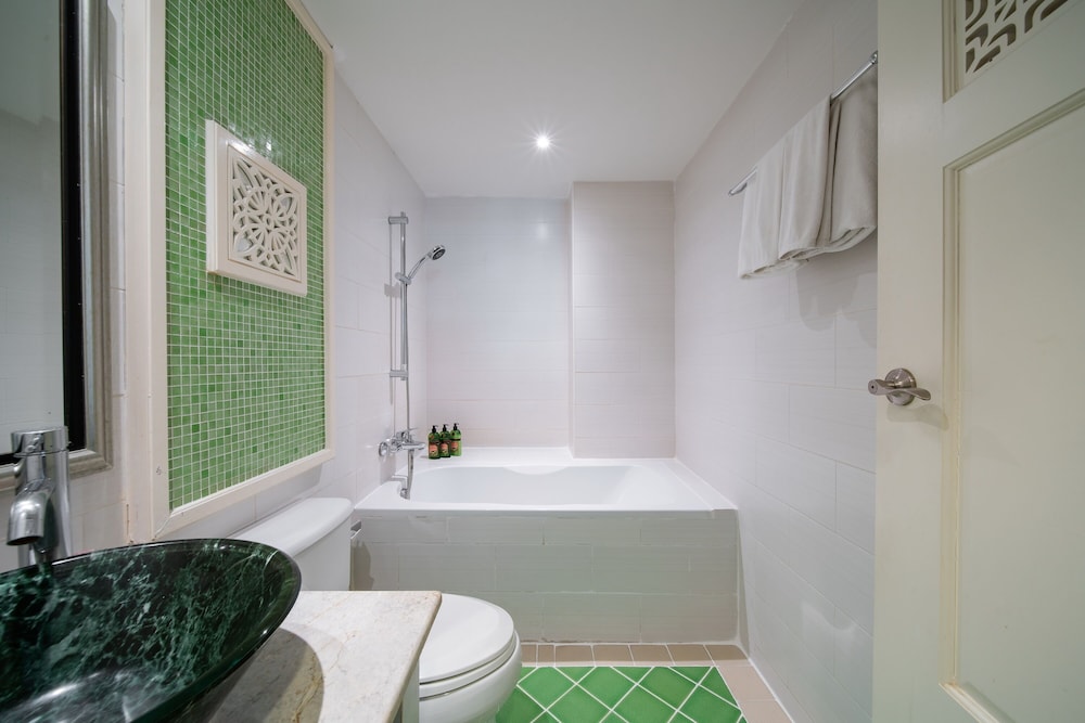La Petite Salil Sukhumvit 8 46/48