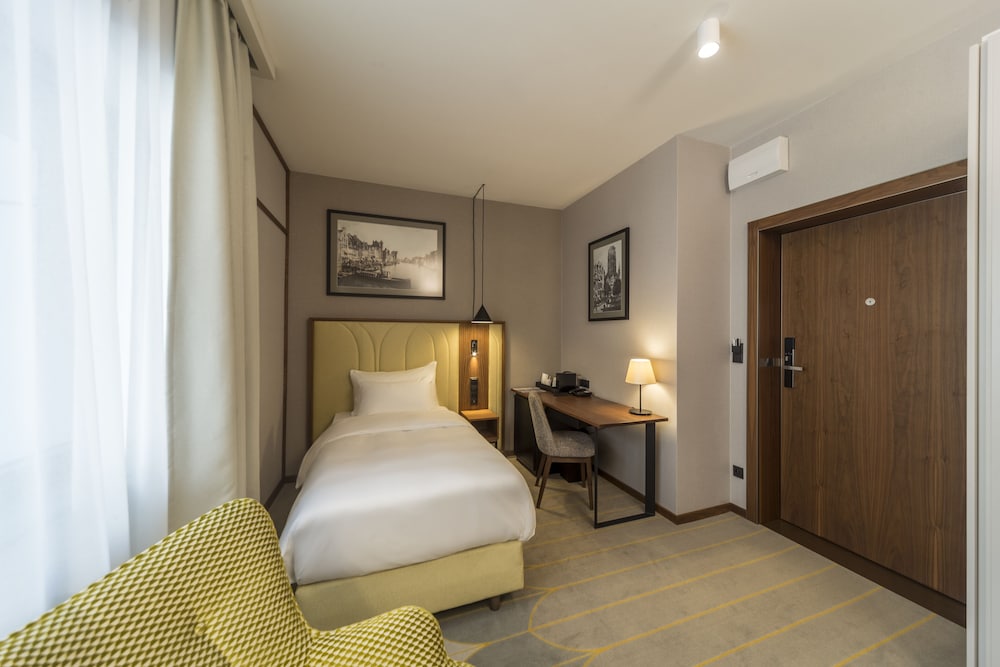 Radisson Hotel And Suites Gdansk 10/75