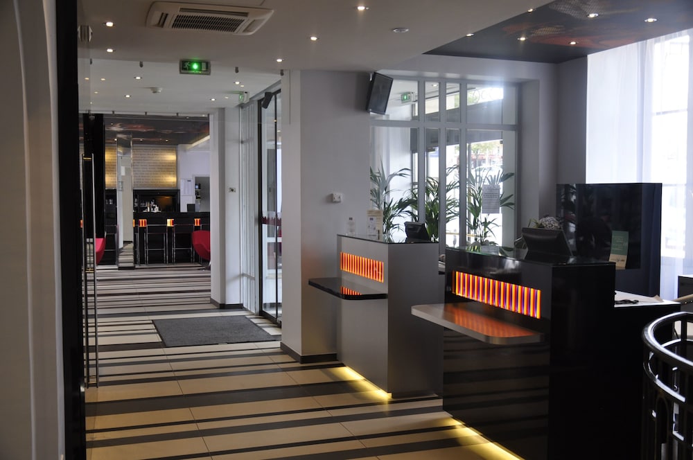 Mercure Angouleme Hotel de France 11/72