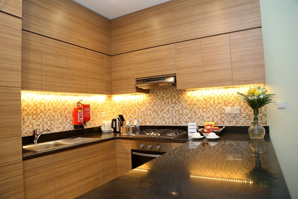 Tulip Al Barsha Hotel Apartment 61/85