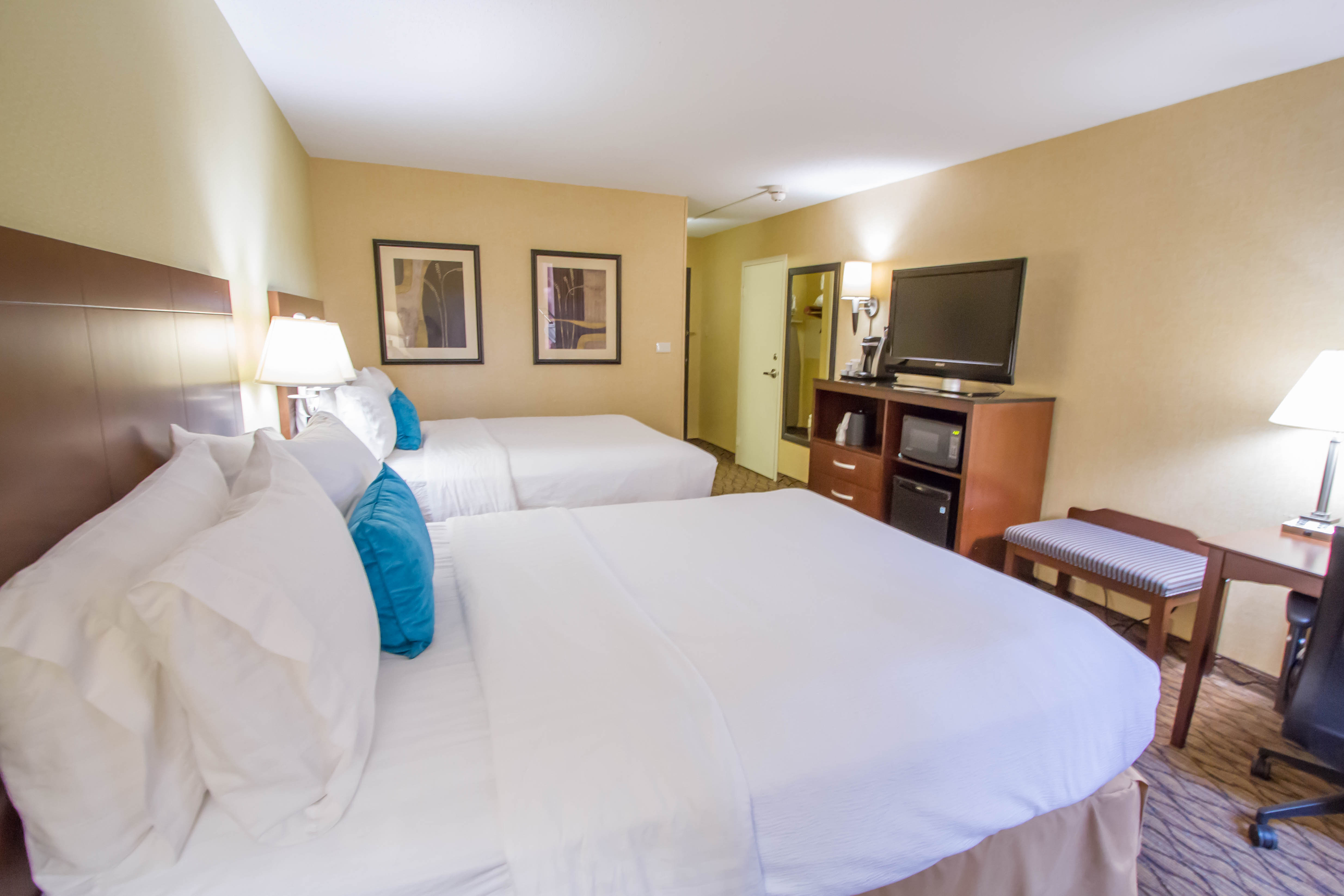 Holiday Inn Bloomington Airport South Mall Area 8/41