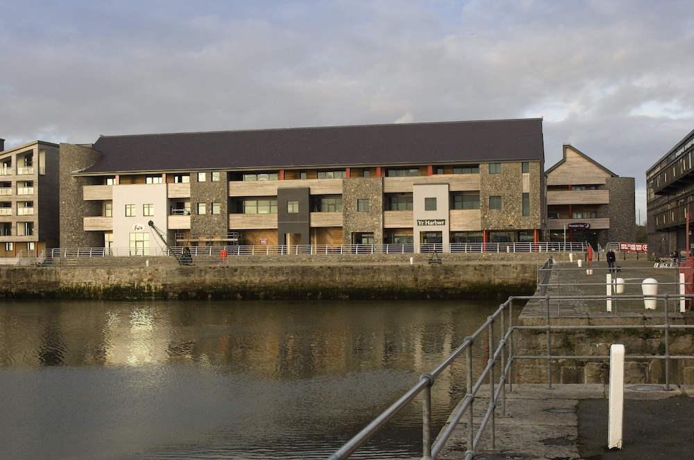 Premier Inn Caernarfon 28/31