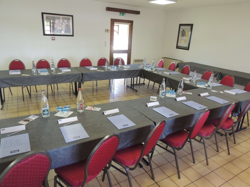 Kyriad Chateauroux 26/37