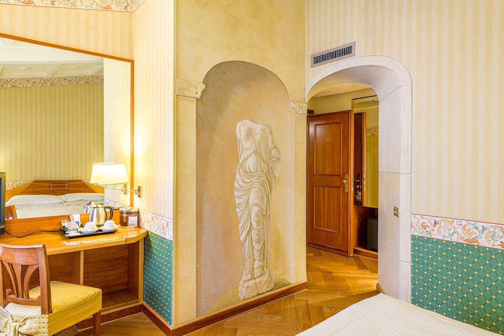 Hotel Sant' Anna 48/50