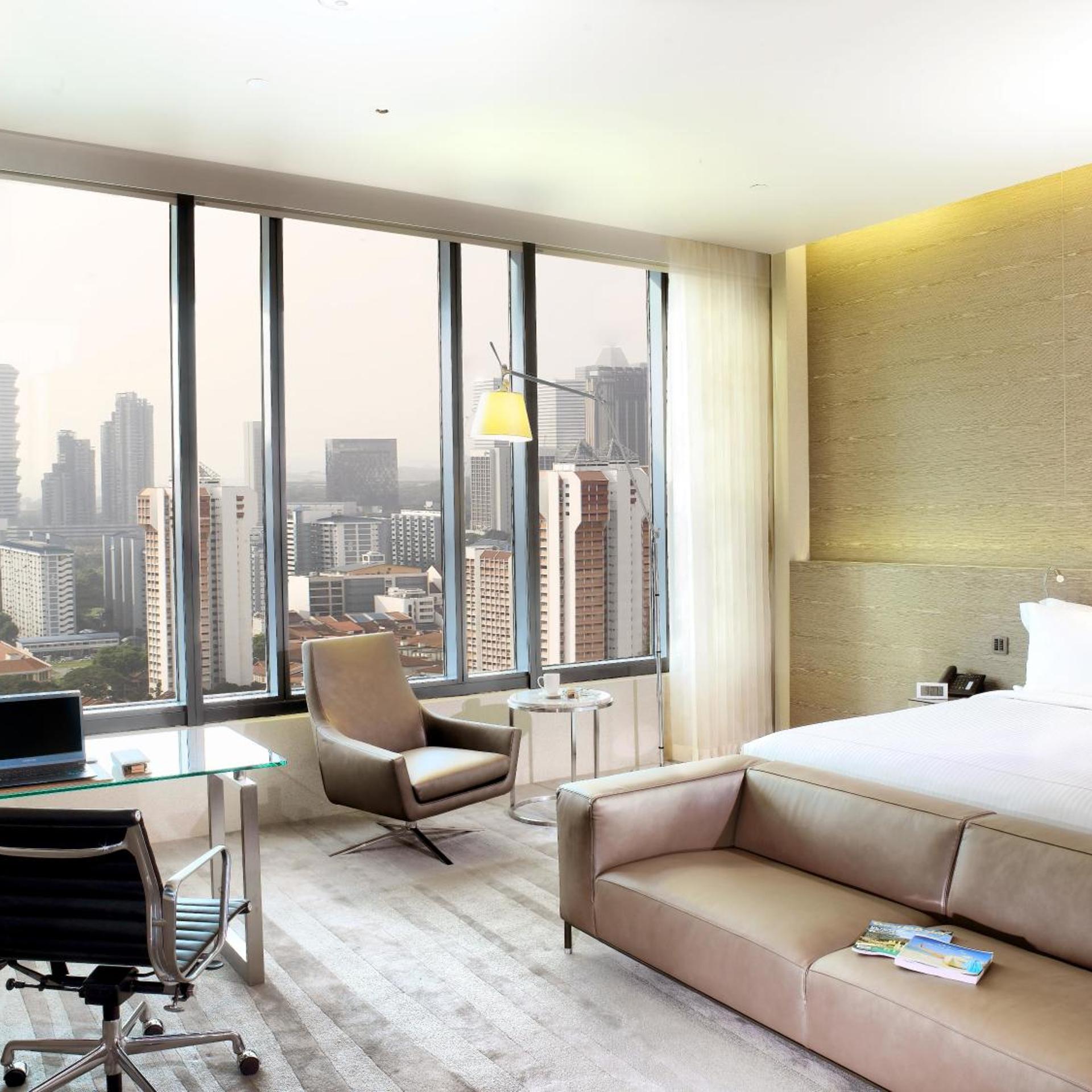 Skyline, Studio, Lounge Access