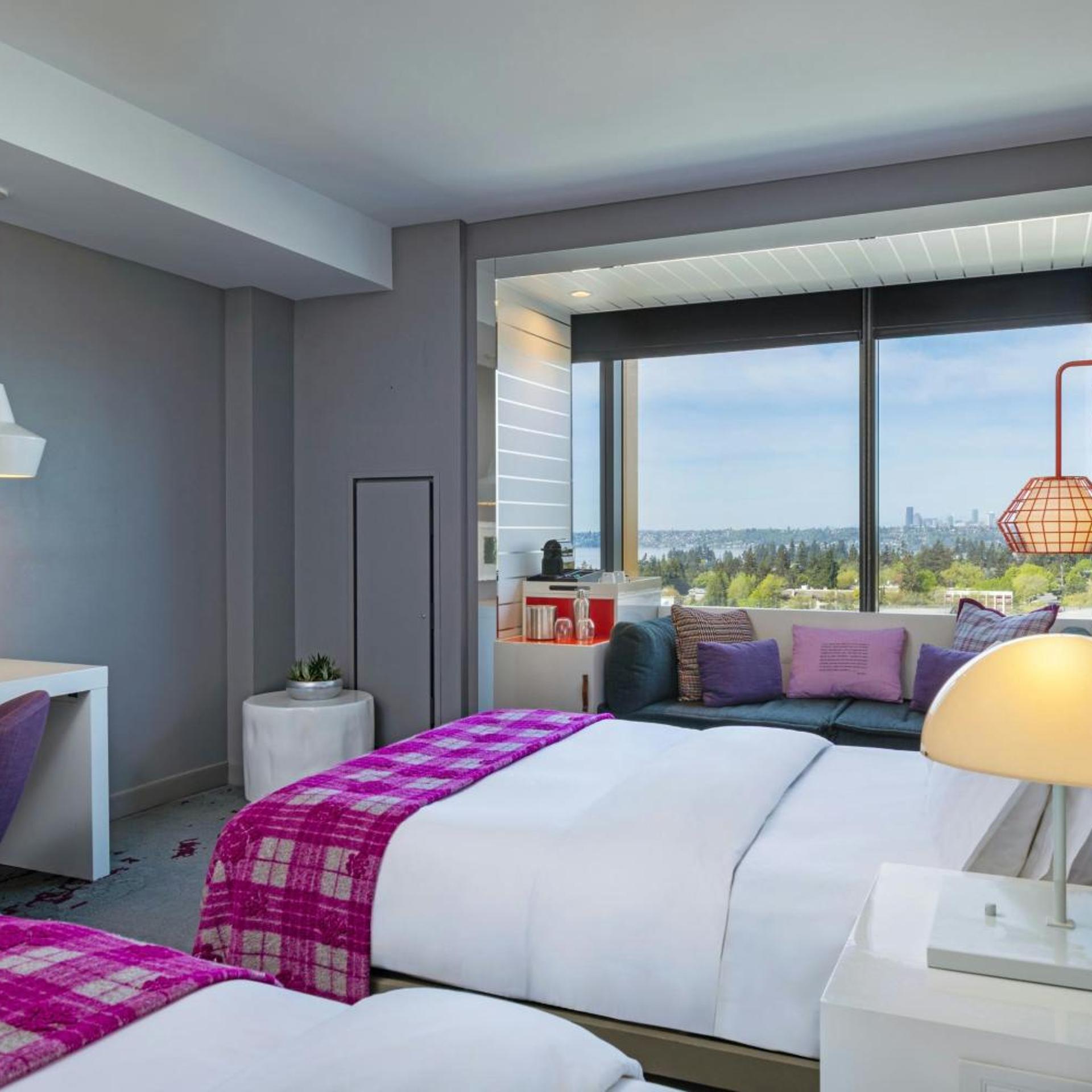 Fabulous, Guest Room, 2 Queen Beds, High Floor