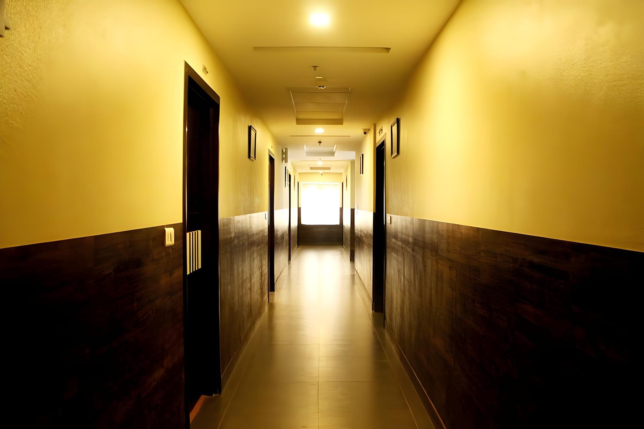 OYO Rooms Madurai District Court 19/22