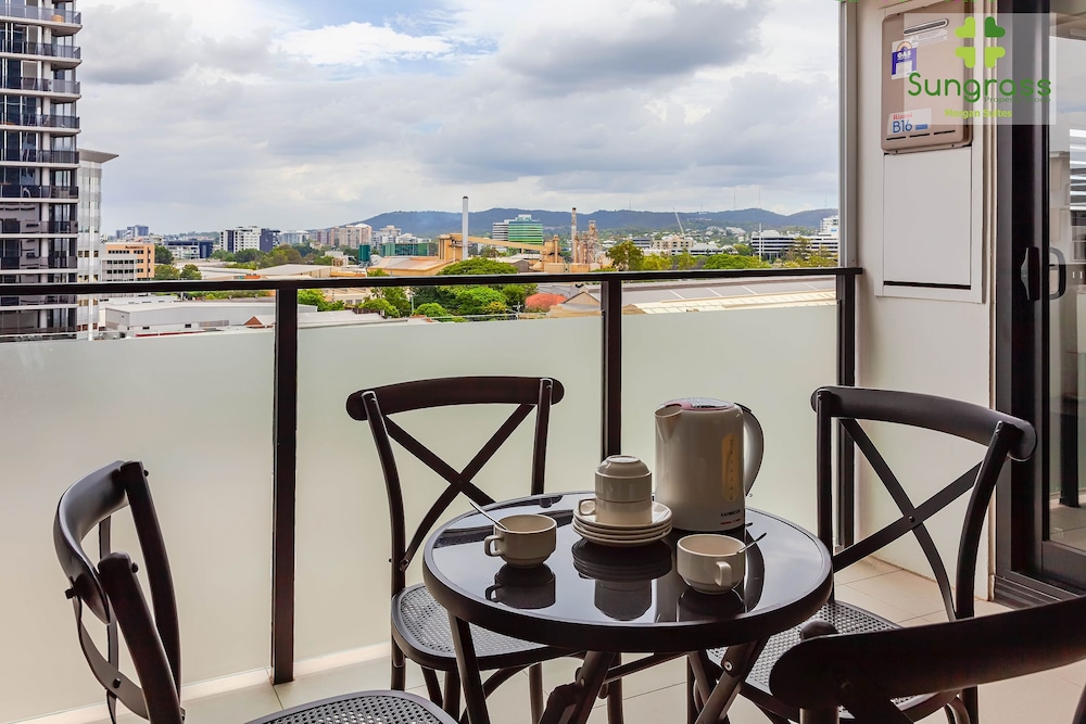 Morgan Suites 50/64