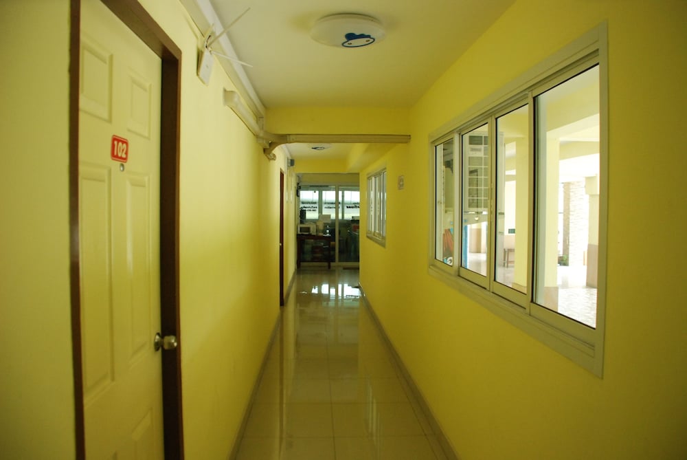 Sirasit 999 Mansion photo4