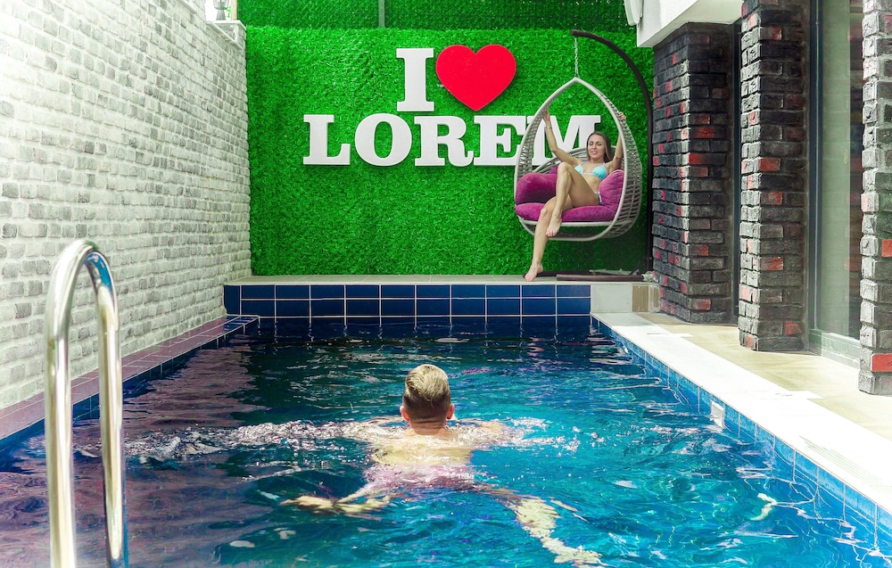 Lorem Hotel 11/16