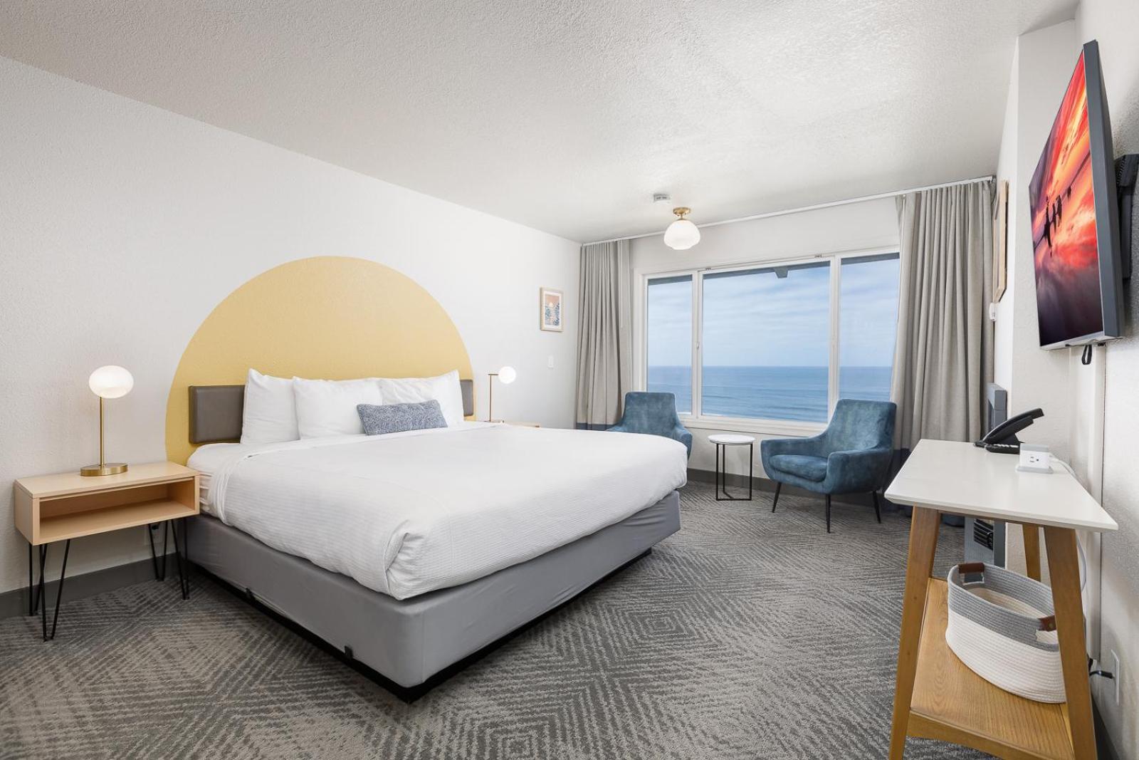 Surfland Hotel 7/44