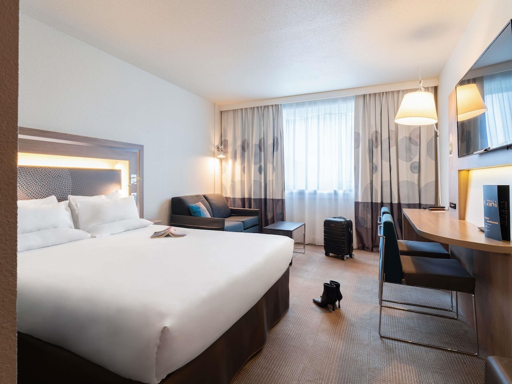 غرفة سوبيريور بسرير مزدوج مع أريكة، Novotel Paris 17 2/10