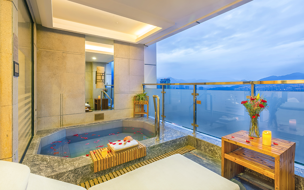 Kingworld Hotel Gui'an 13/29