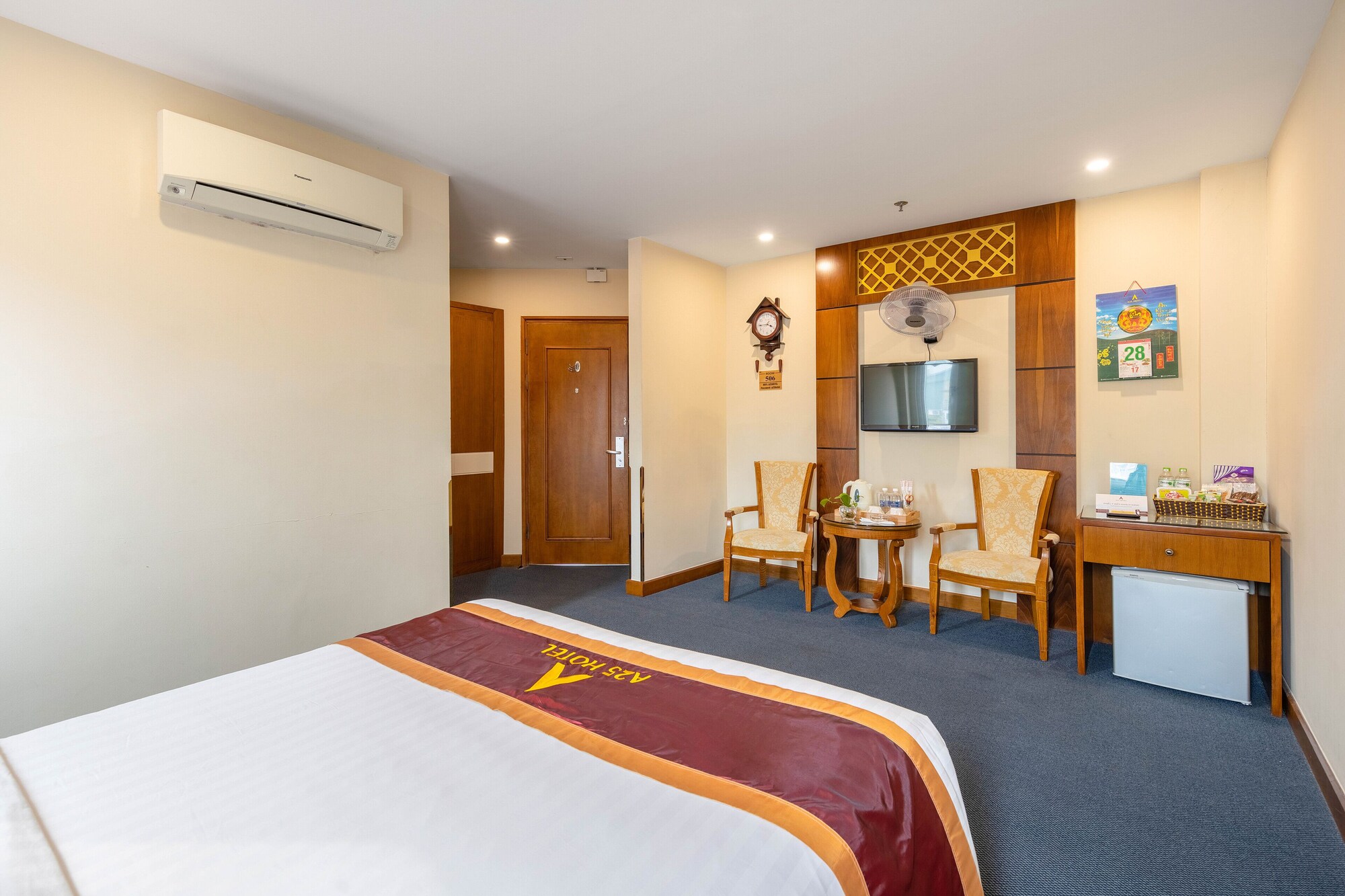 Superior, Queen Bed