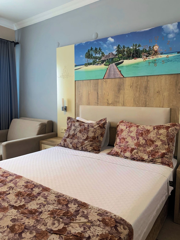Akkan Beach Hotel 14/68