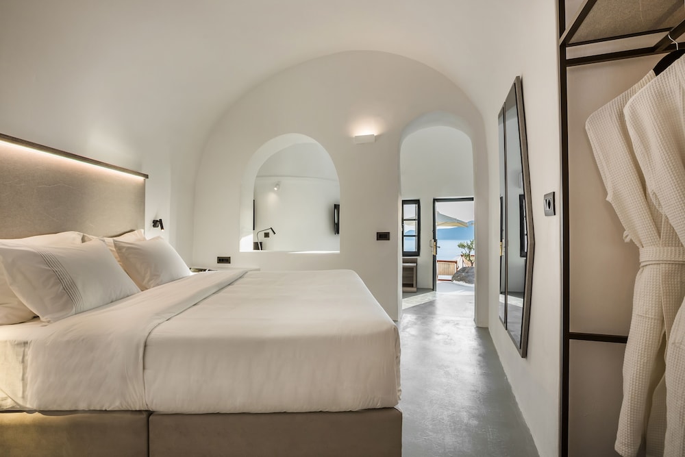Sunrocks Hotel - Adults Only 15/69