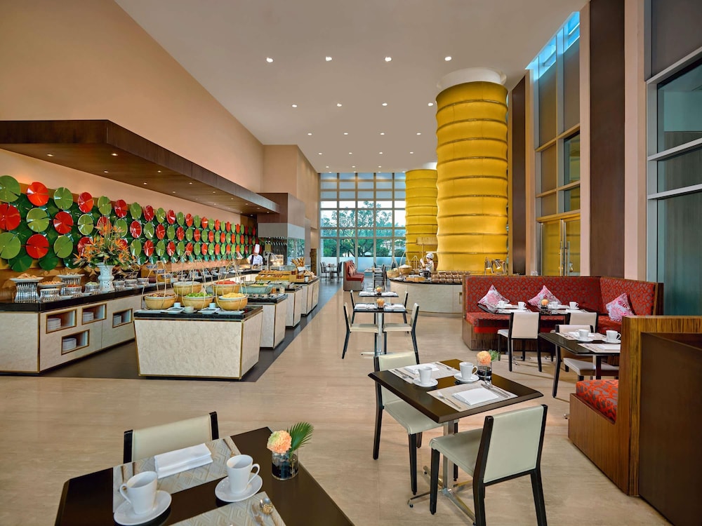 Grand Mercure Danang 54/69