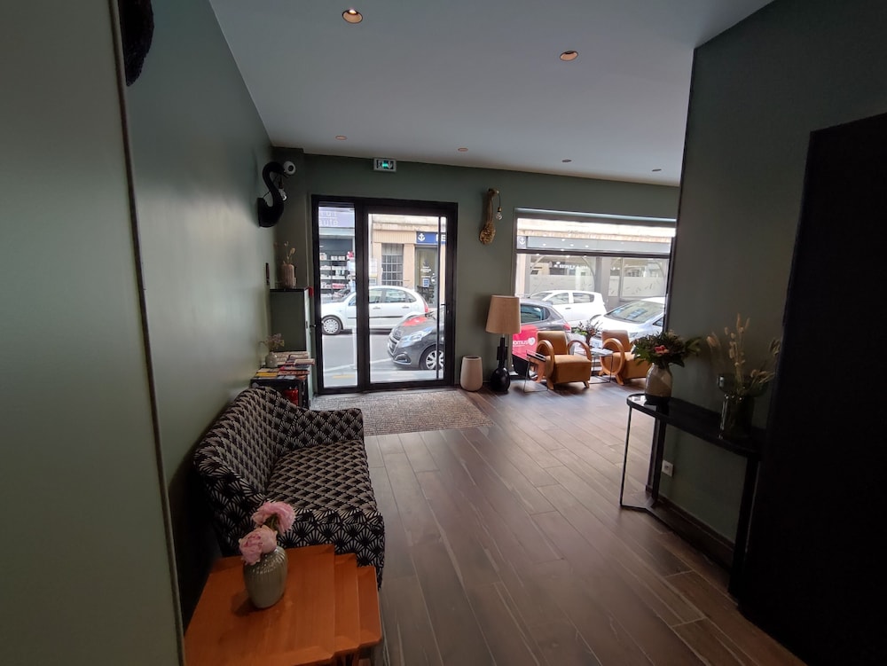 Hotel Paulette 41/54