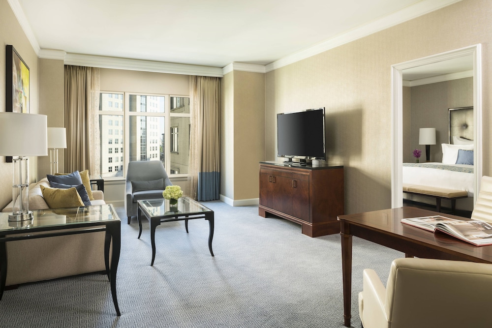 The Ritz-Carlton, Dallas 25/48