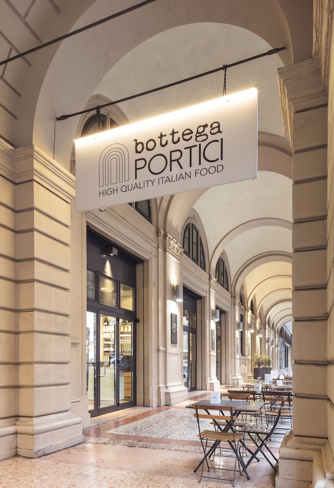 I Portici Hotel Bologna 45/49