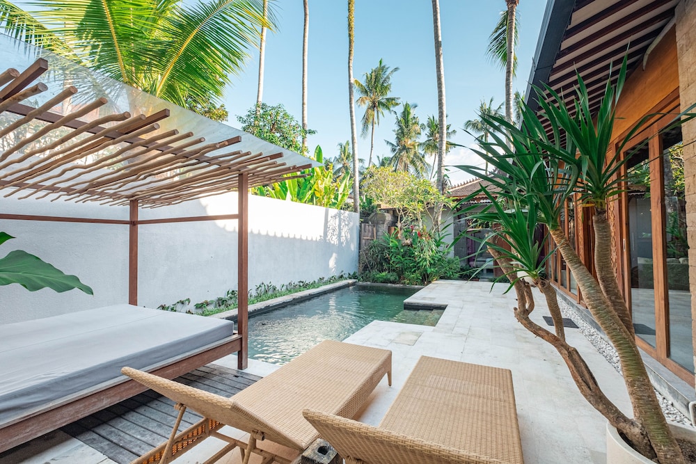 Kakul Villas & Suites 44/82