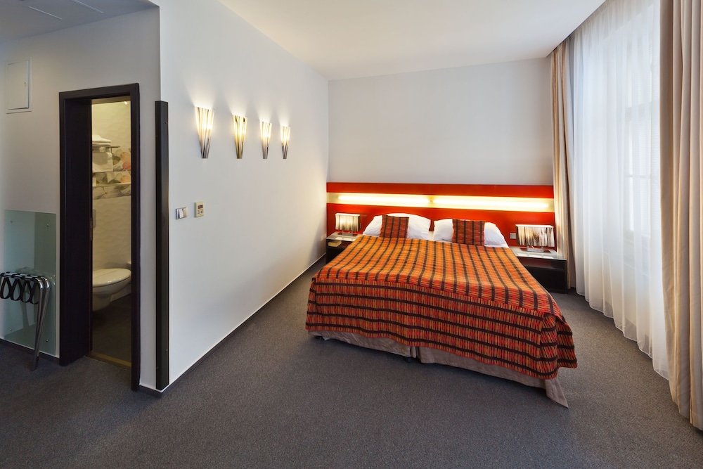 Prague Inn 15/53