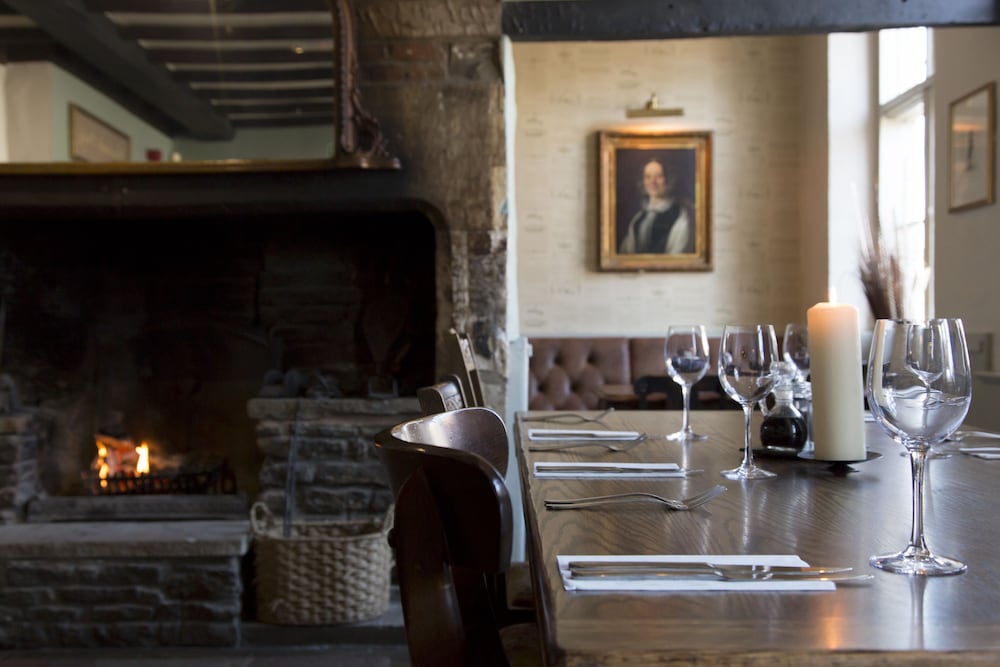 Red Lion - B&amp;B 25/39