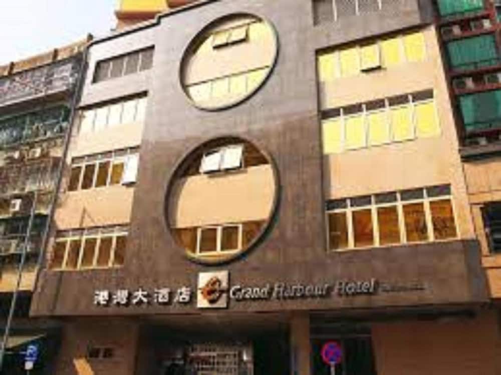 Grand Harbour Hotel 1/21