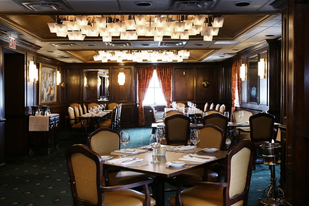 The Claridge Hotel 51/64