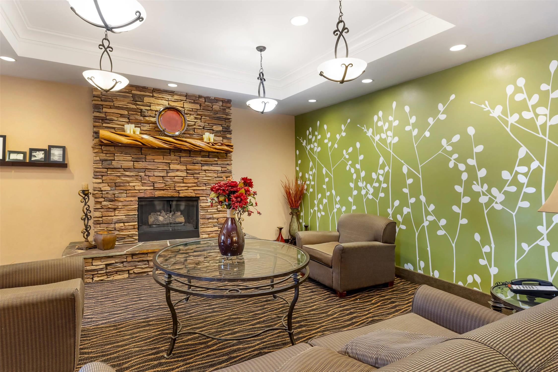 Sleep Inn and Suites Redmond, OR 17/34