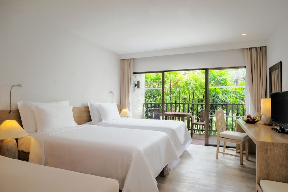 ROOM, TWIN BEDS, GARDEN VIEW