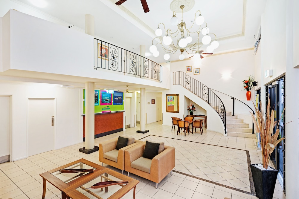 Cairns Queens Court 4/36