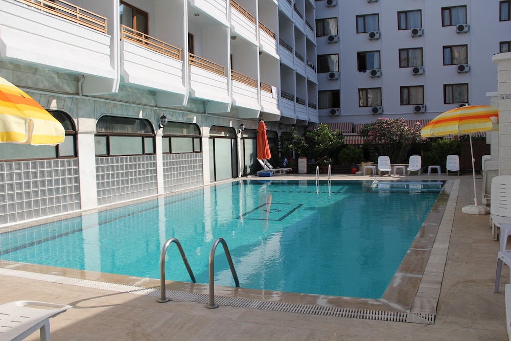 Ramada Plaza by Wyndham Istanbul Sultanahmet 30/50