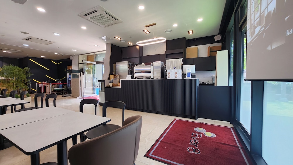 Ever8 Serviced Residence 34/47