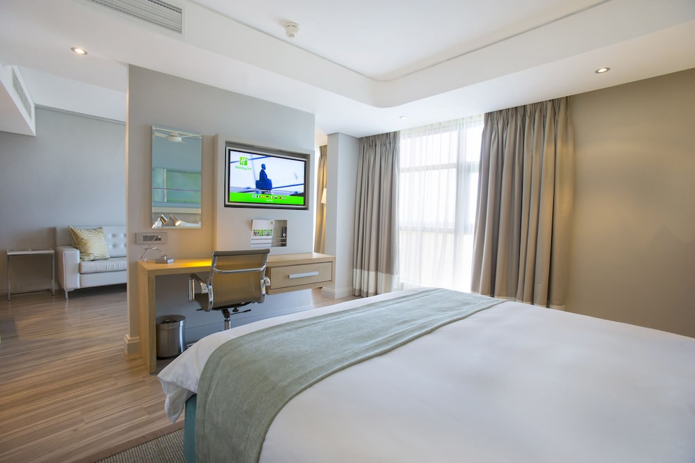 Holiday Inn Mauritius Mon Tresor 24/78