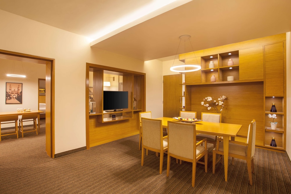 Hyatt Place Hyderabad/Banjara Hills 50/67