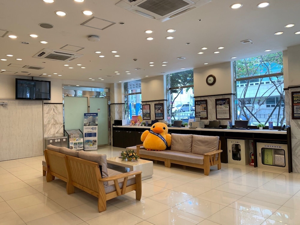 Toyoko Inn Busan Seomyeon 48/54