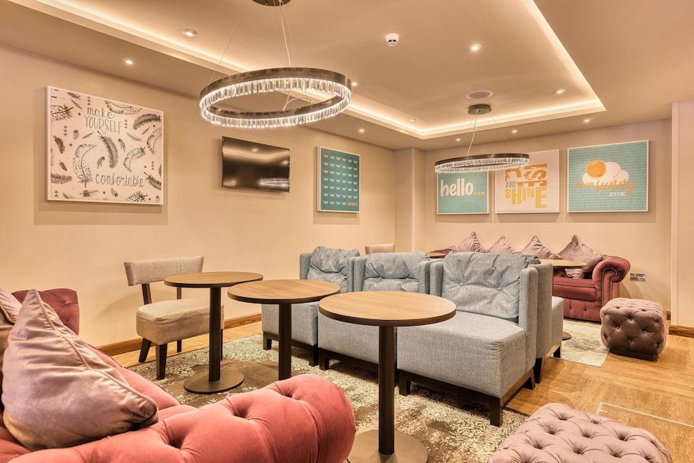 Premier Inn London Romford Town Centre 23/35