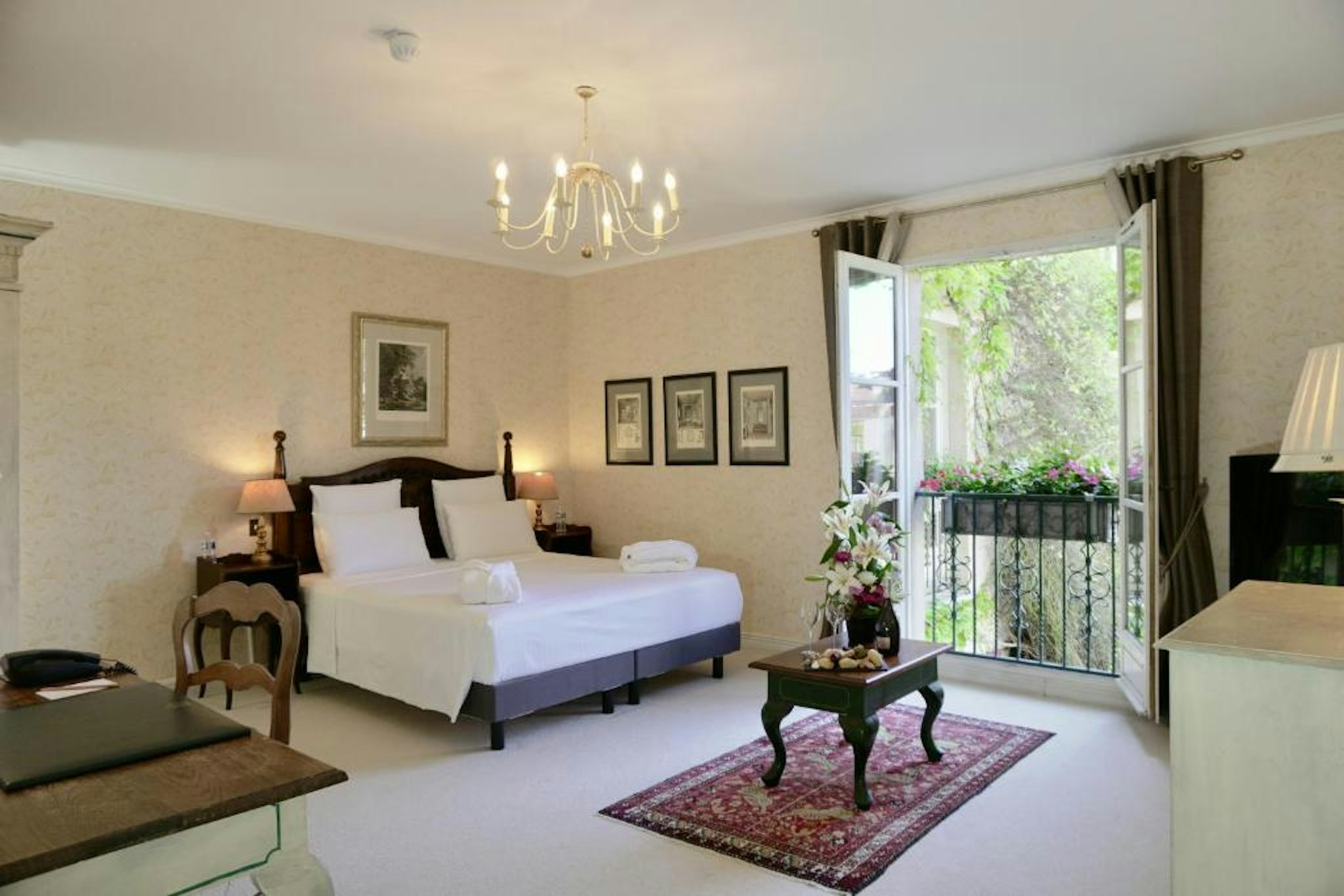 LE MANOIR DE GRESSY 6/21