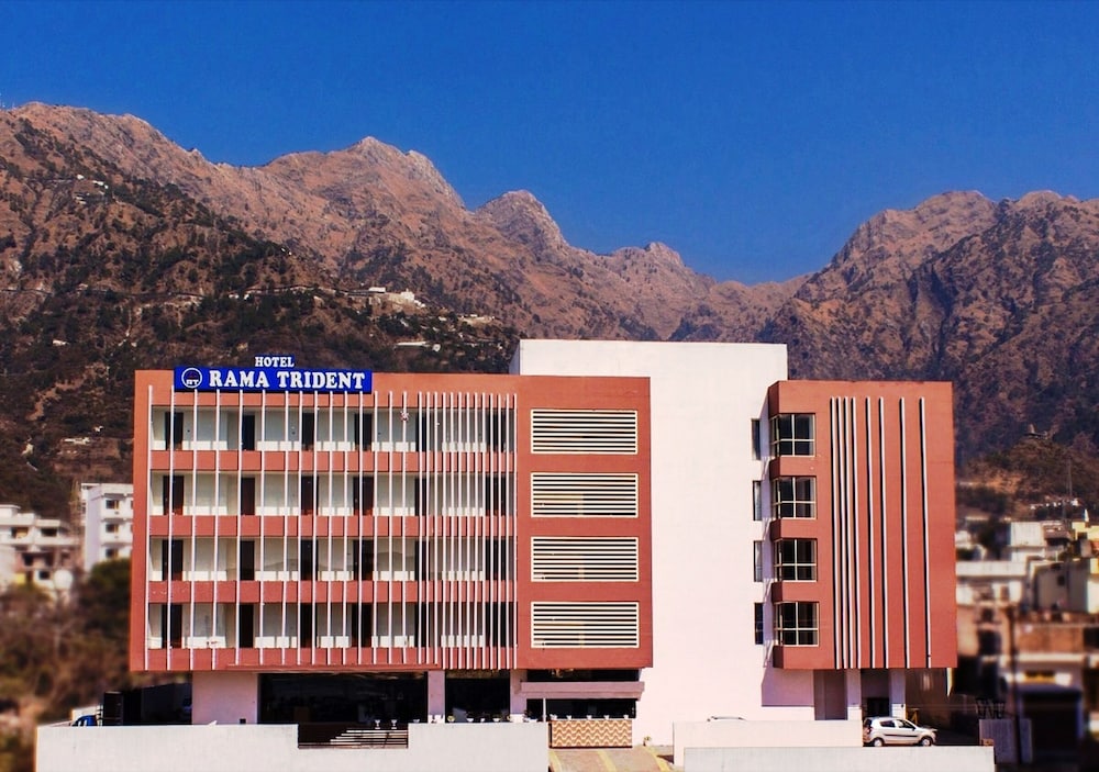 Hotel Rama Trident 3/45