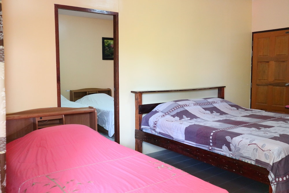 غرفة ديلوكس بسرير كوين بإطلالة على الفناء بغرفة نوم واحدة، Rabiangnam Resort 5/10